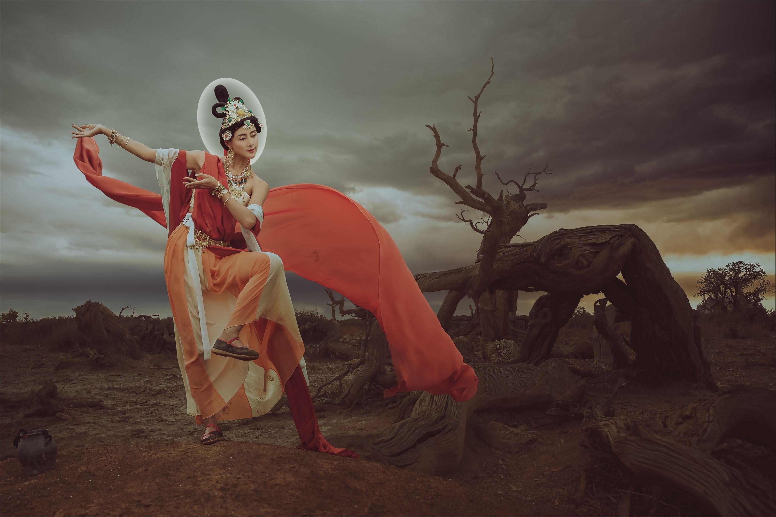 YITUYU艺图语 2021.07.14 大漠胡杨情 婉君